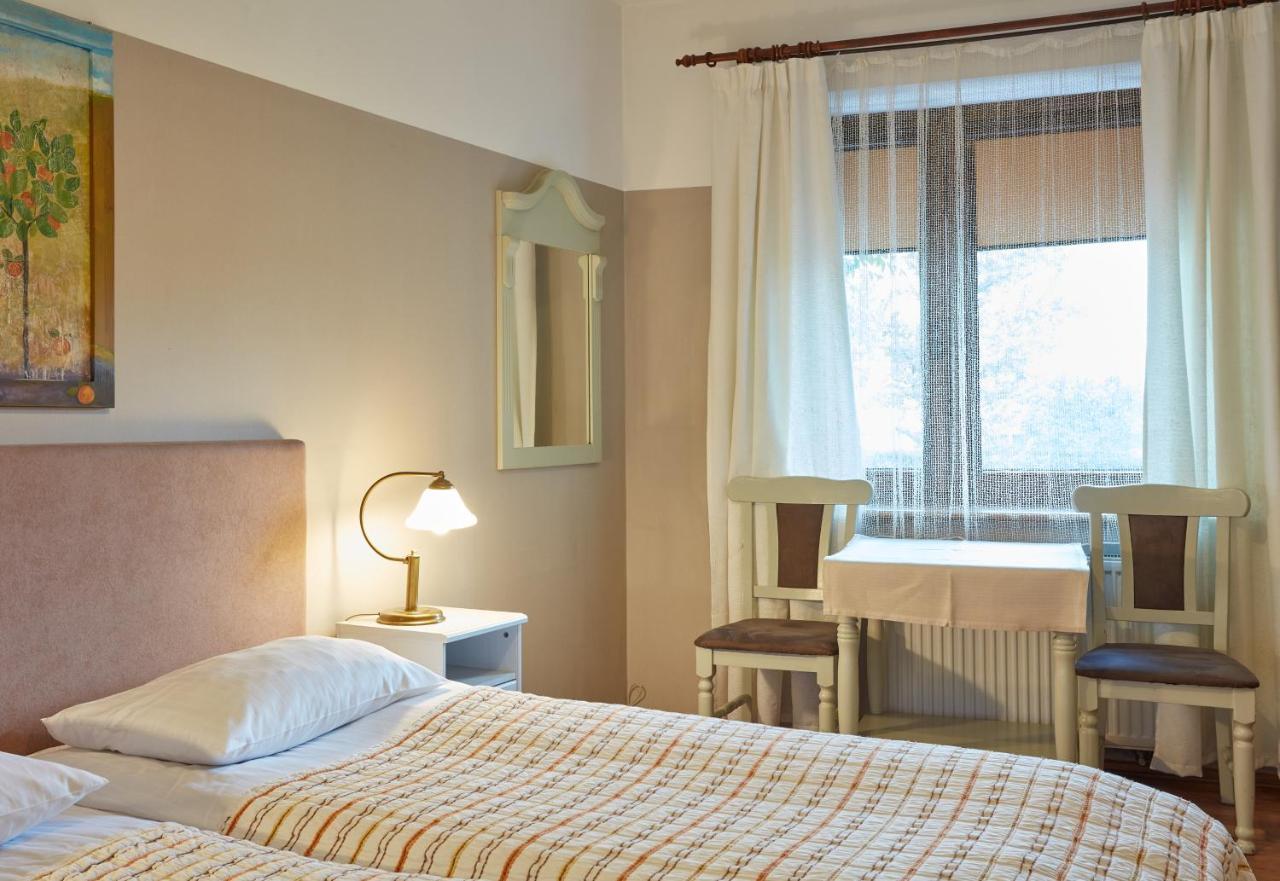 Hotel Batory Annex Cracovia Exterior foto